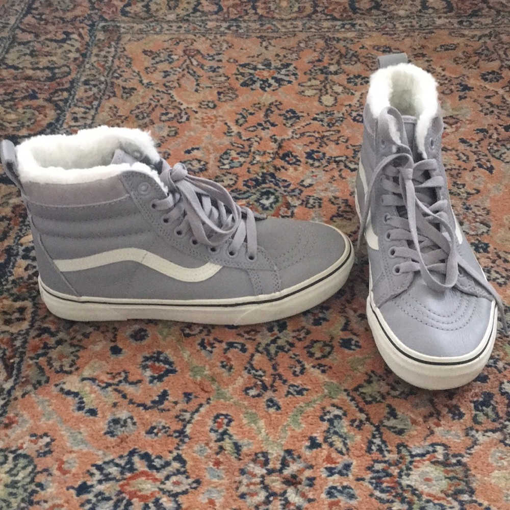 Purple vans with Sherpa inside - Sk8-Hi MTE